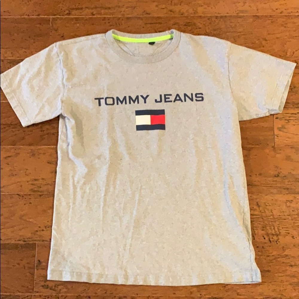 Gray Tommy Hilfiger T-Shirt